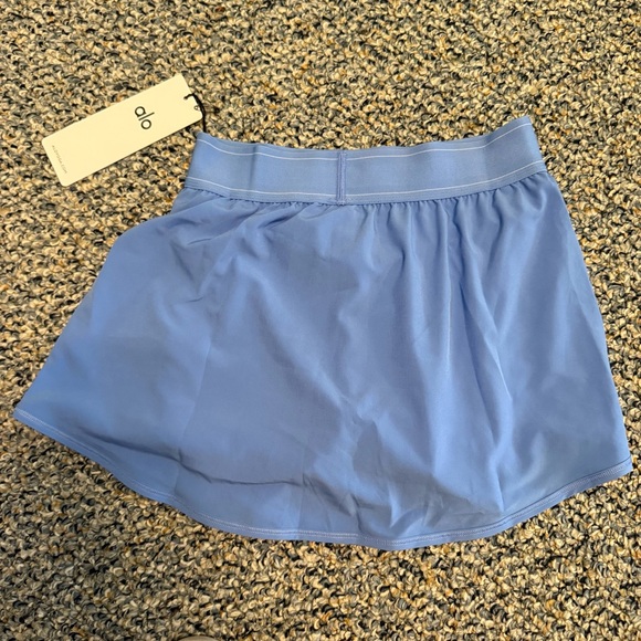 NWT ALO YOGA Match point skirt Crystal clear blue - Picture 4 of 7